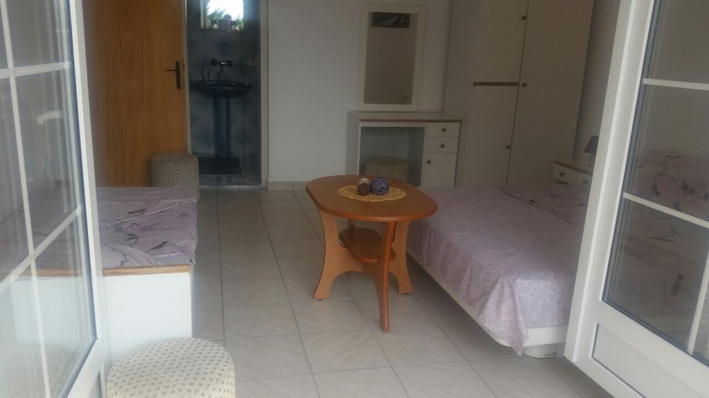 Apartmani Royal Zganec Crikvenica Buitenkant foto