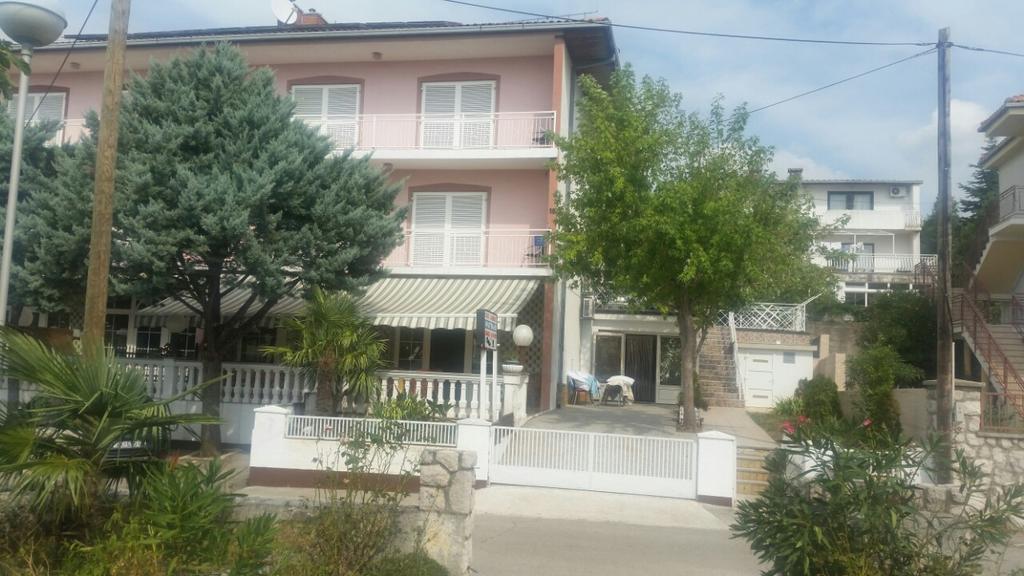 Apartmani Royal Zganec Crikvenica Buitenkant foto