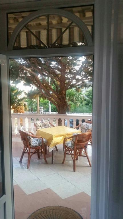 Apartmani Royal Zganec Crikvenica Buitenkant foto