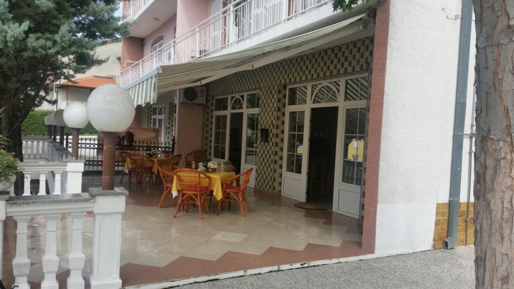 Apartmani Royal Zganec Crikvenica Buitenkant foto