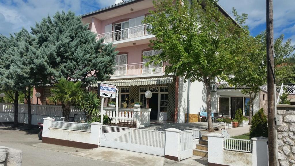 Apartmani Royal Zganec Crikvenica Buitenkant foto